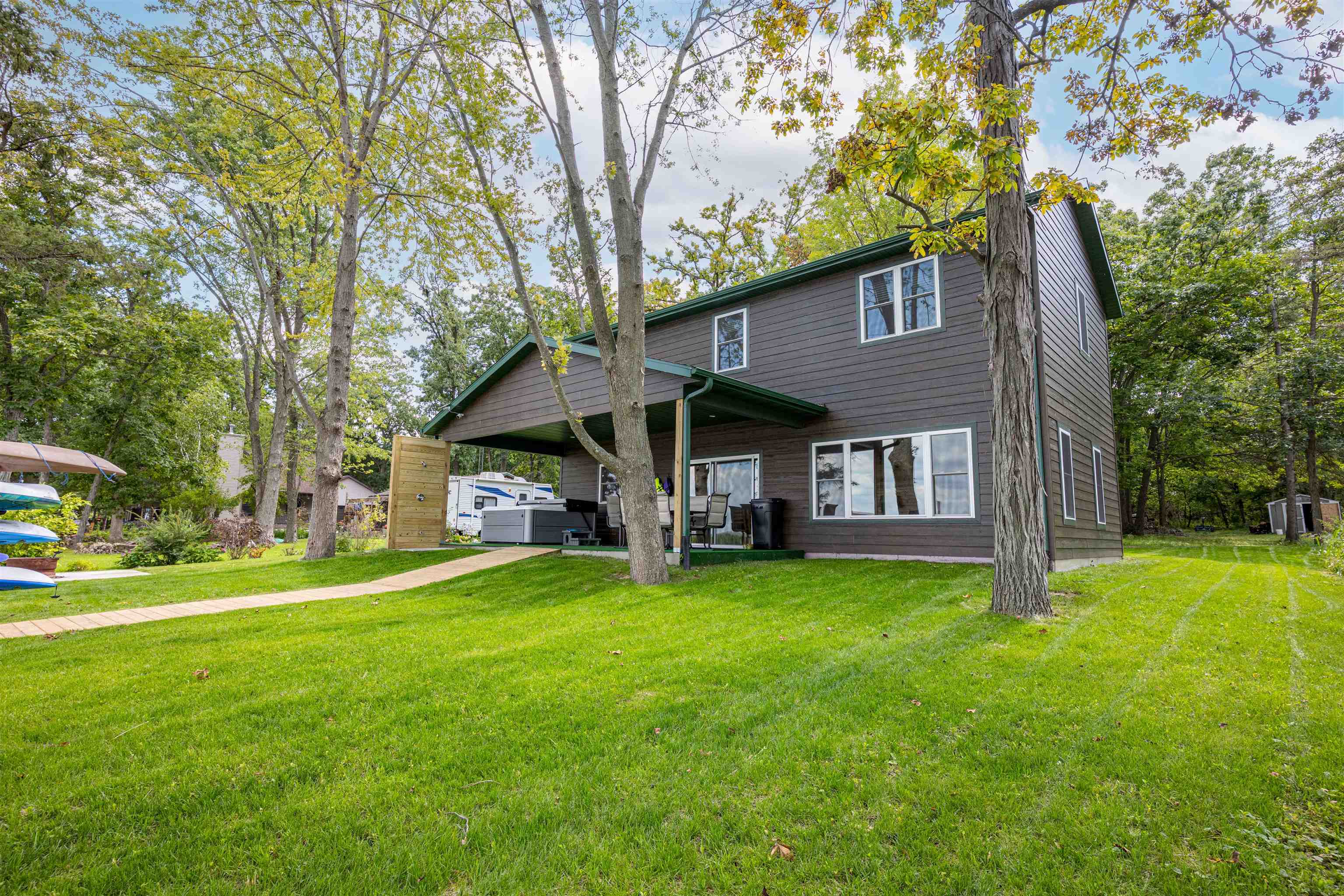 Briggsville, Wisconsin 53920, United States, 3 Bedrooms Bedrooms, ,2 BathroomsBathrooms,Residential,Active,203810