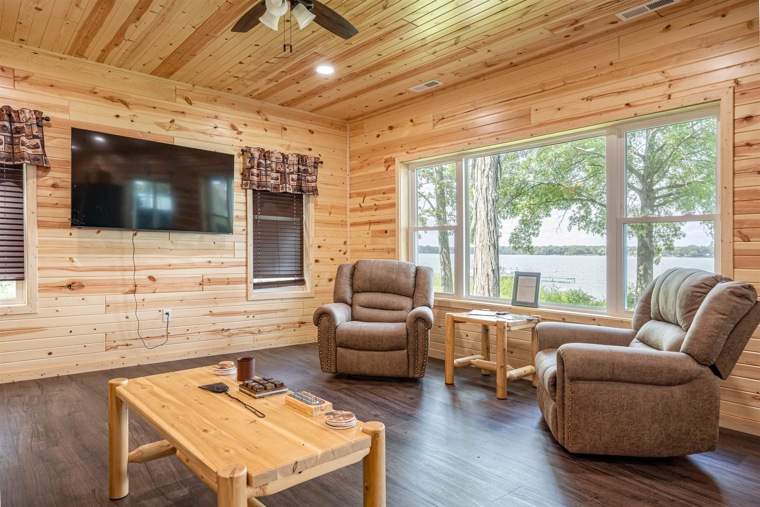 Briggsville, Wisconsin 53920, United States, 3 Bedrooms Bedrooms, ,2 BathroomsBathrooms,Residential,Active,203810