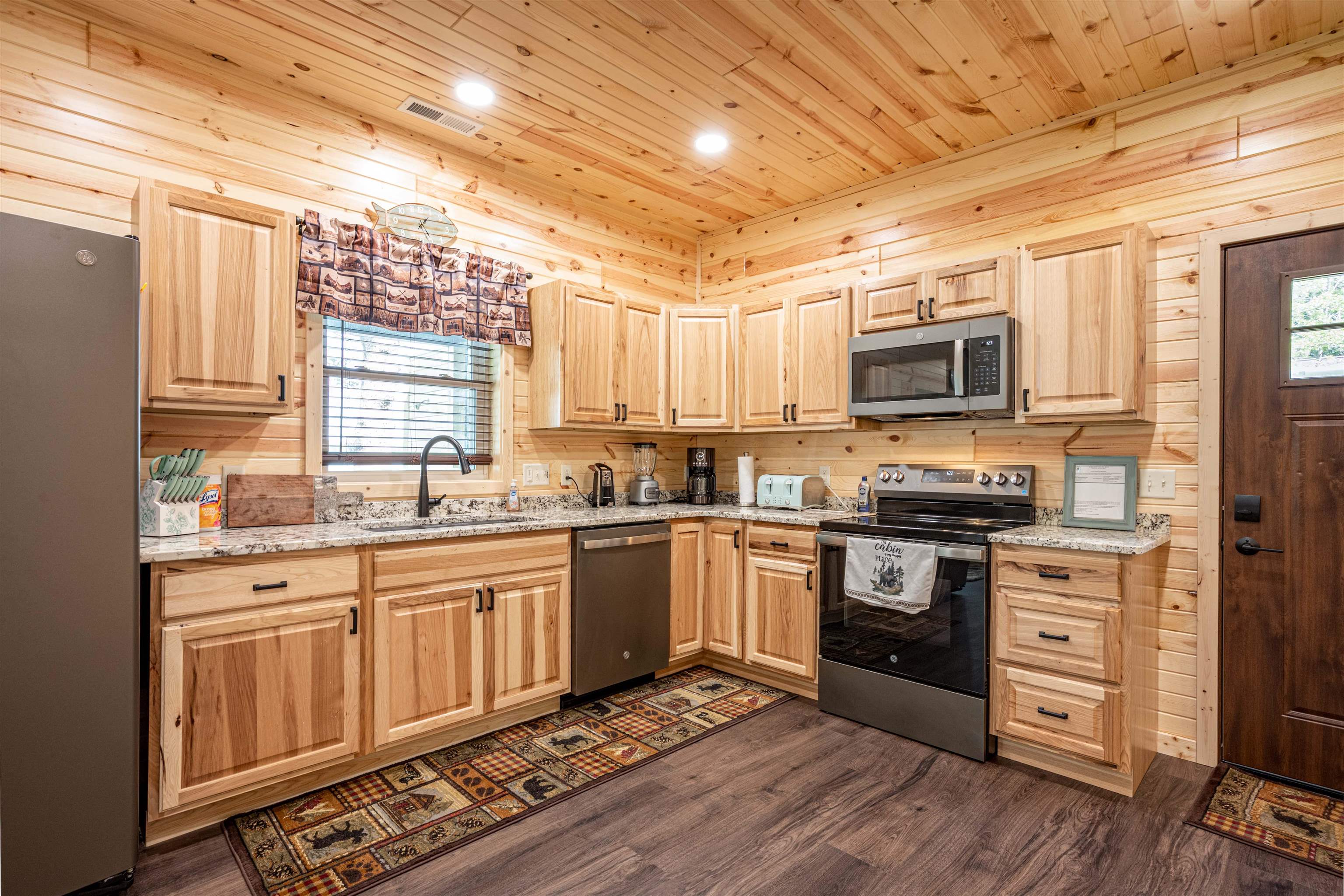 Briggsville, Wisconsin 53920, United States, 3 Bedrooms Bedrooms, ,2 BathroomsBathrooms,Residential,Active,203810