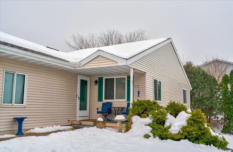Photo of 711 Kensington Square, Stoughton, WI 53589 (MLS # 2012745)