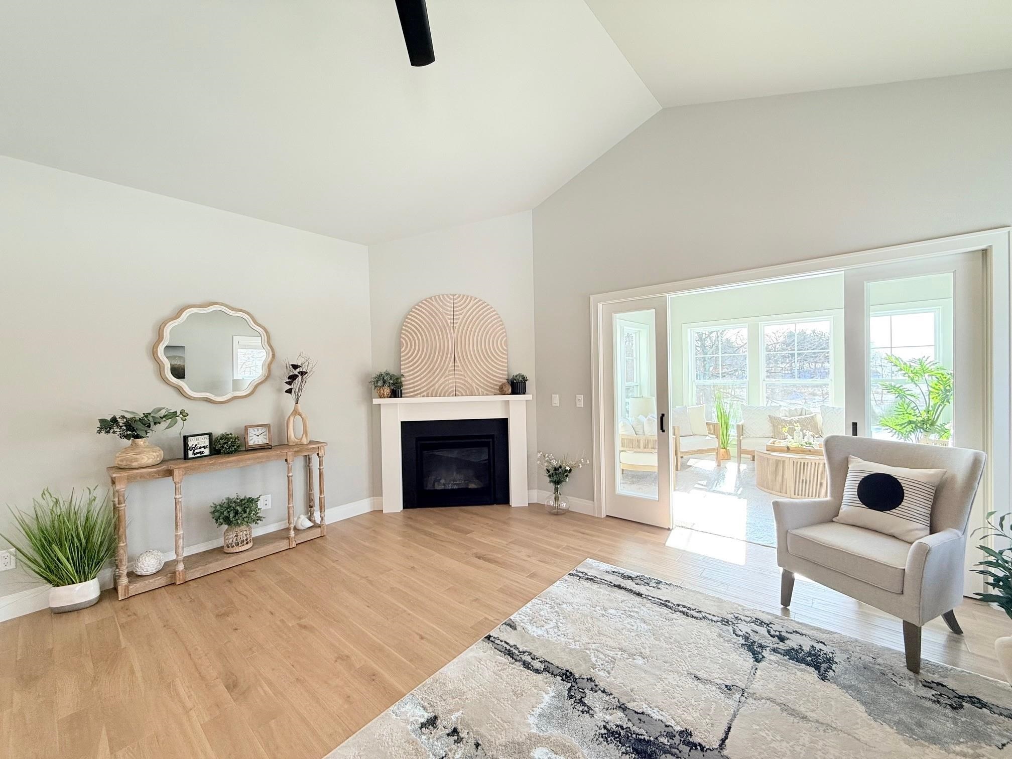 Unit 13 Deer Hollow Court