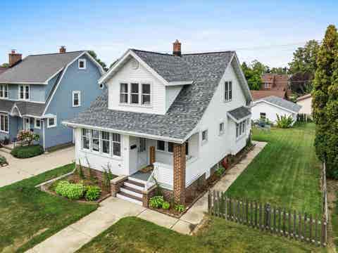 Photo of 520 Clifton Avenue, Sheboygan, WI 53083 (MLS # 2031157)