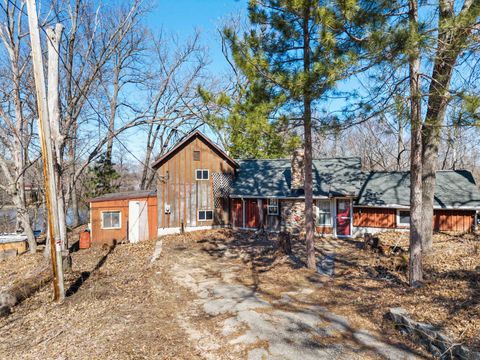 Photo of W10636 Cascade Mountian Road, Portage, WI 53901 (MLS # 2019345)