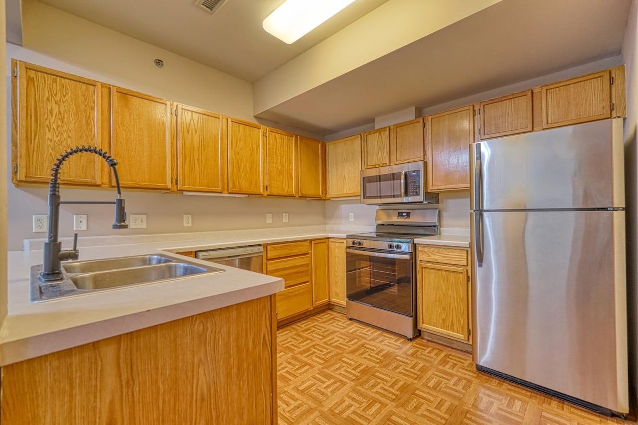 301 Harbour Town Drive 322