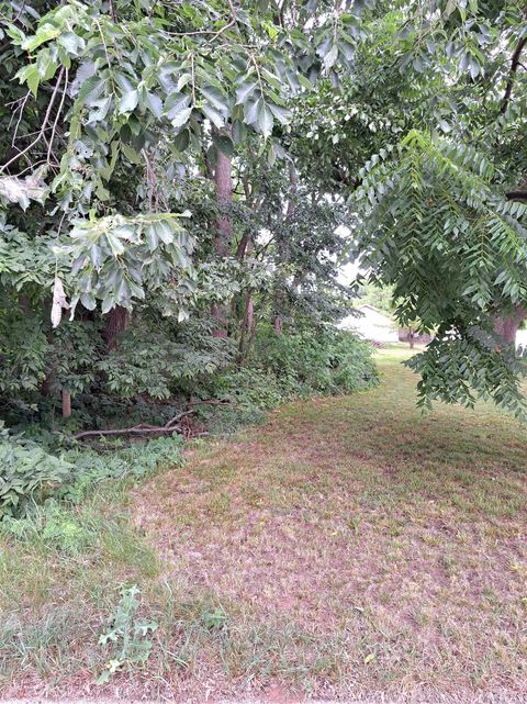 Photo of 2043 Fairfax Avenue, Beloit, WI 53511 (MLS # 2003336)