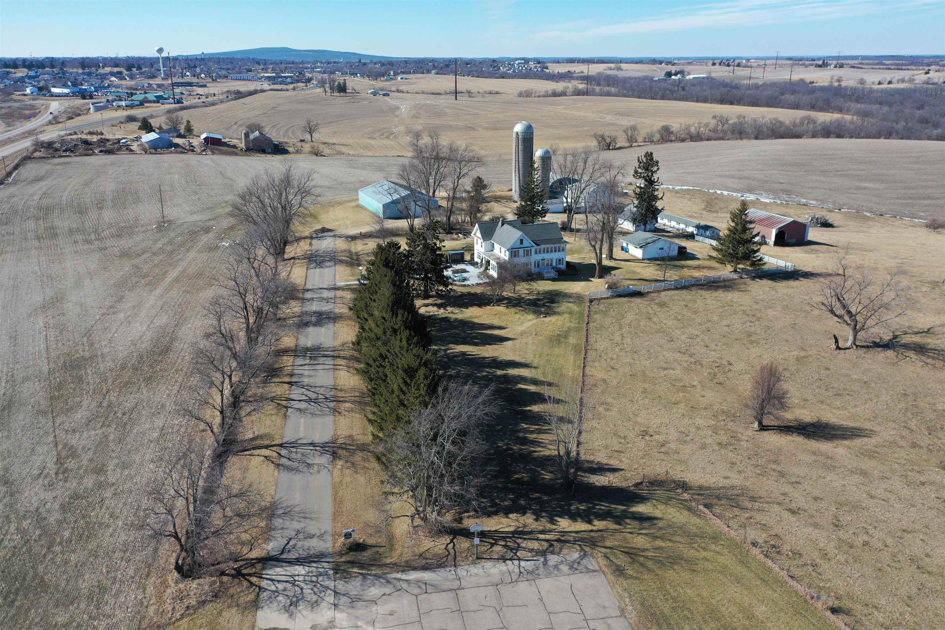 2749 Town Hall Rd, Mount Horeb, WI, 53572, USA, 5 Bedrooms Bedrooms, ,2 BathroomsBathrooms,Residential,Active,2749 Town Hall Rd,2025337