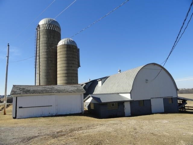 2749 Town Hall Rd, Mount Horeb, WI, 53572, USA, 5 Bedrooms Bedrooms, ,2 BathroomsBathrooms,Residential,Active,2749 Town Hall Rd,2025337