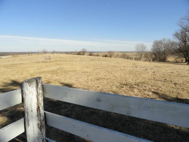 2749 Town Hall Rd, Mount Horeb, WI, 53572, USA, 5 Bedrooms Bedrooms, ,2 BathroomsBathrooms,Residential,Active,2749 Town Hall Rd,2025337
