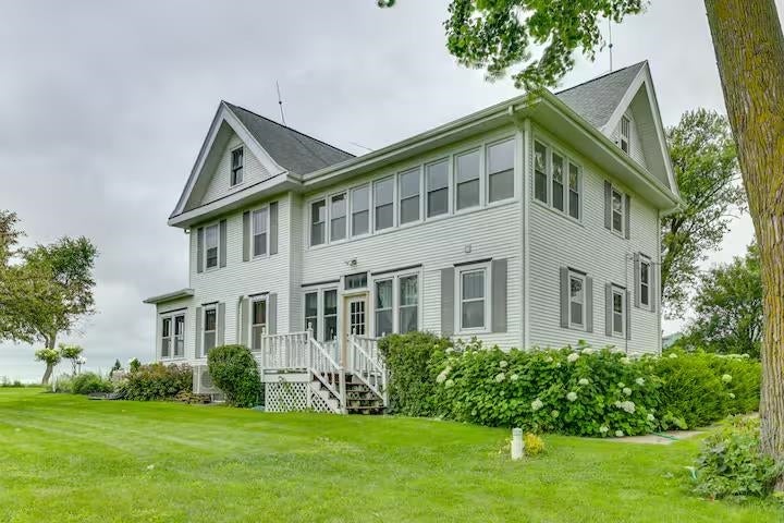 2749 Town Hall Rd, Mount Horeb, WI, 53572, USA, 5 Bedrooms Bedrooms, ,2 BathroomsBathrooms,Residential,Active,2749 Town Hall Rd,2025337
