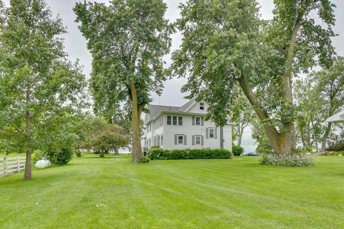 2749 Town Hall Rd, Mount Horeb, WI, 53572, USA, 5 Bedrooms Bedrooms, ,2 BathroomsBathrooms,Residential,Active,2749 Town Hall Rd,2025337