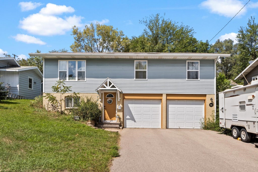3119789710 Real Estate Search