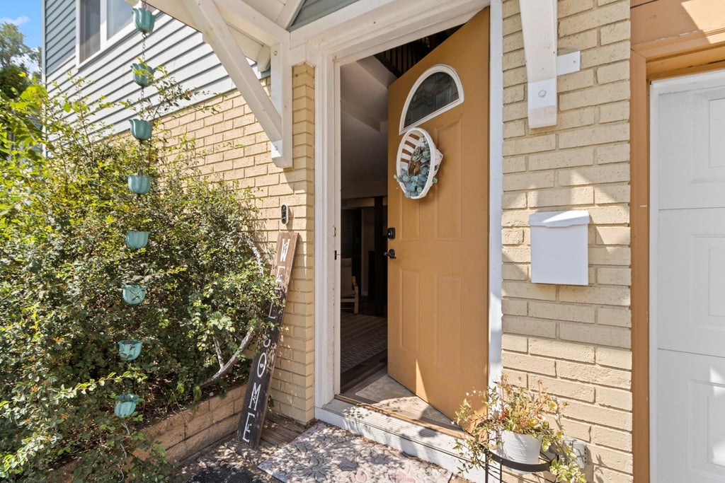 66549016 Real Estate Search