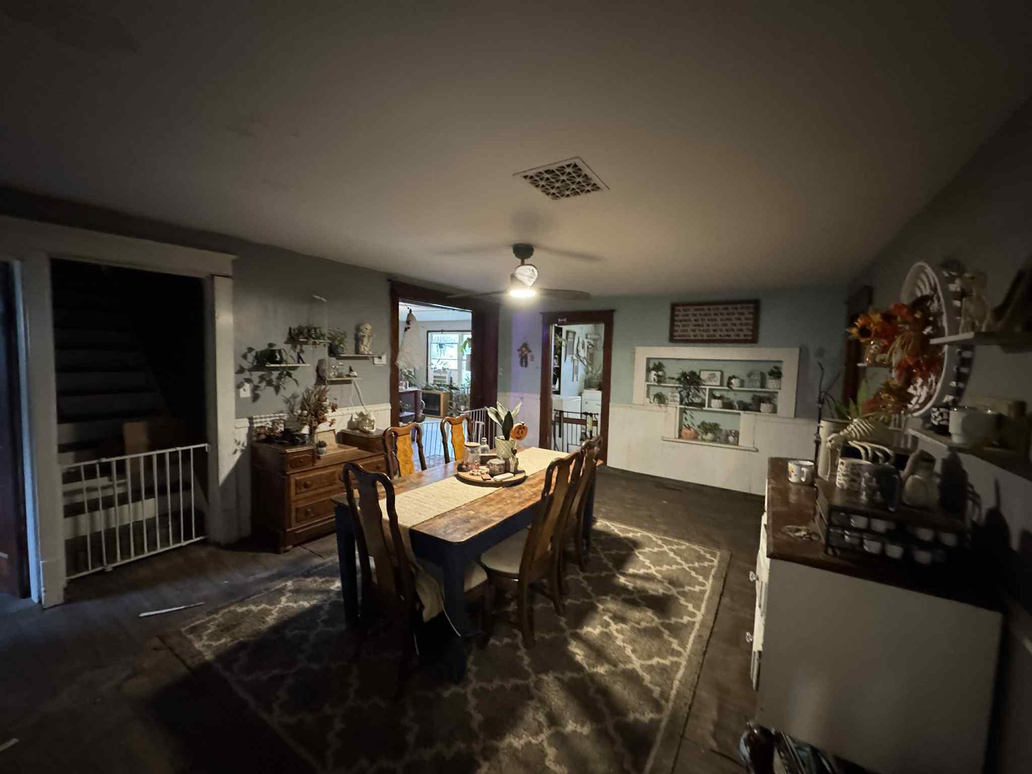 Baraboo, Wisconsin 53913, United States, 6 Bedrooms Bedrooms, ,3 BathroomsBathrooms,Residential,Active,230177