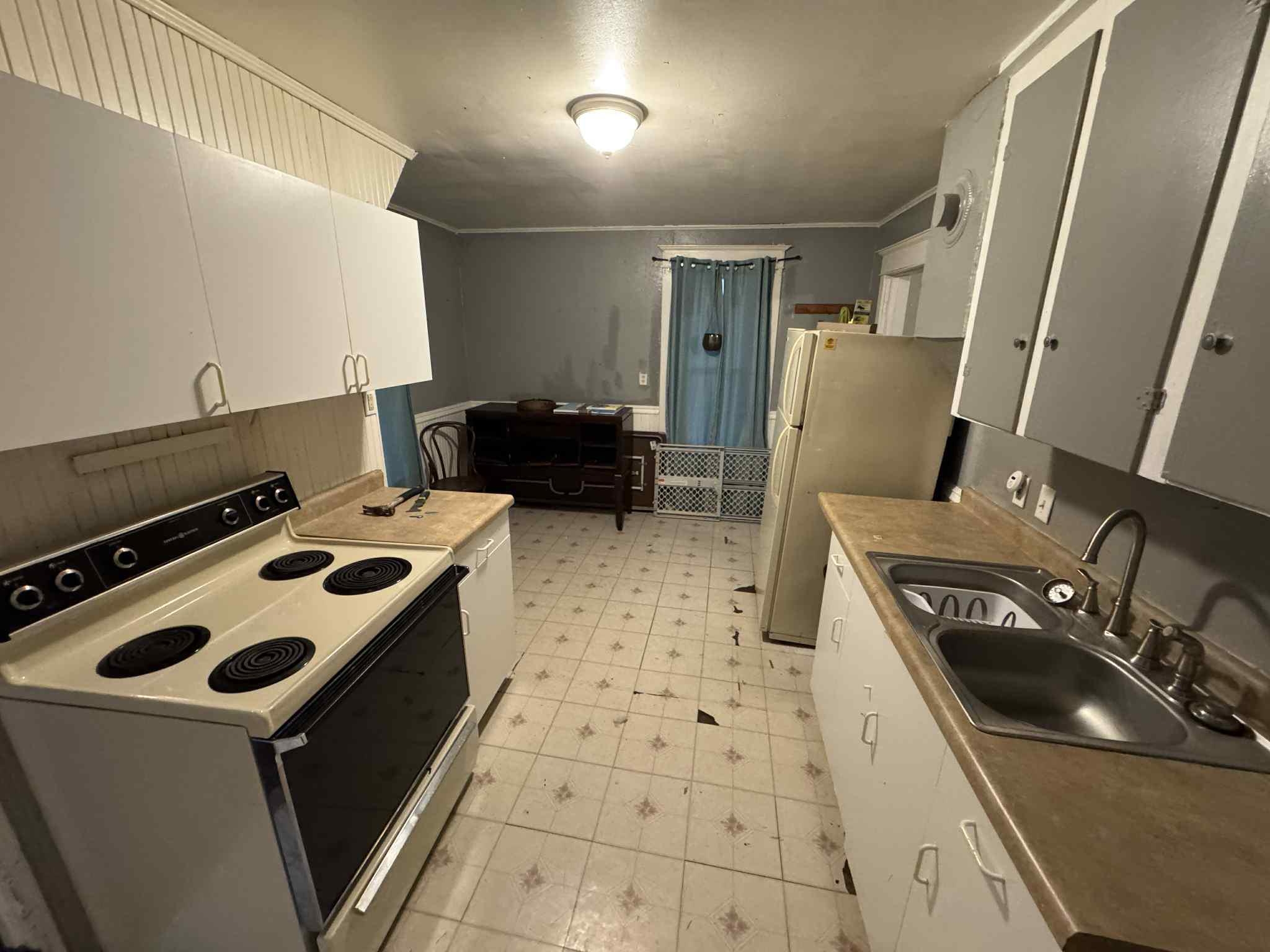 Baraboo, Wisconsin 53913, United States, 6 Bedrooms Bedrooms, ,3 BathroomsBathrooms,Residential,Active,230177