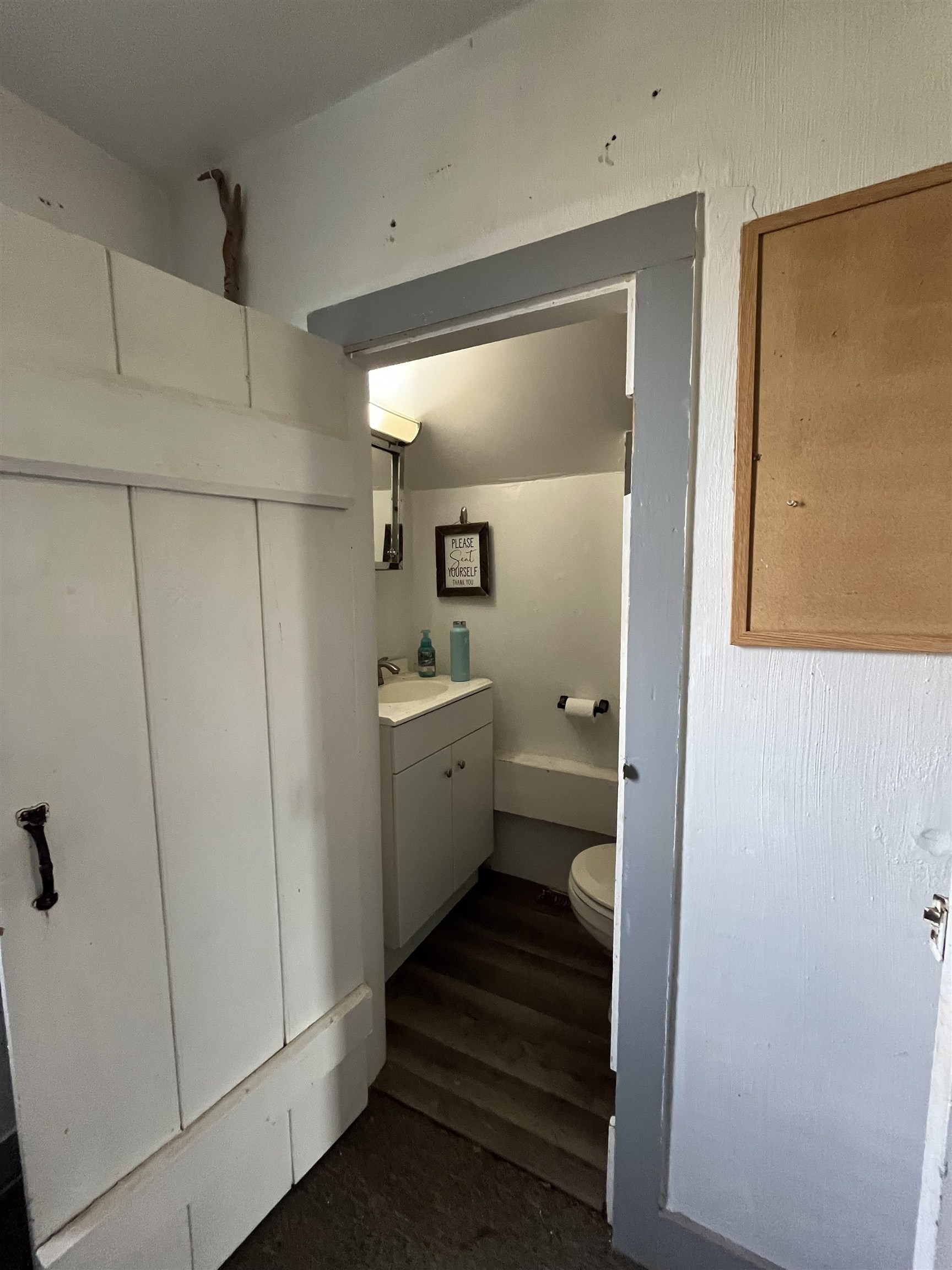 Baraboo, Wisconsin 53913, United States, 6 Bedrooms Bedrooms, ,3 BathroomsBathrooms,Residential,Active,230177