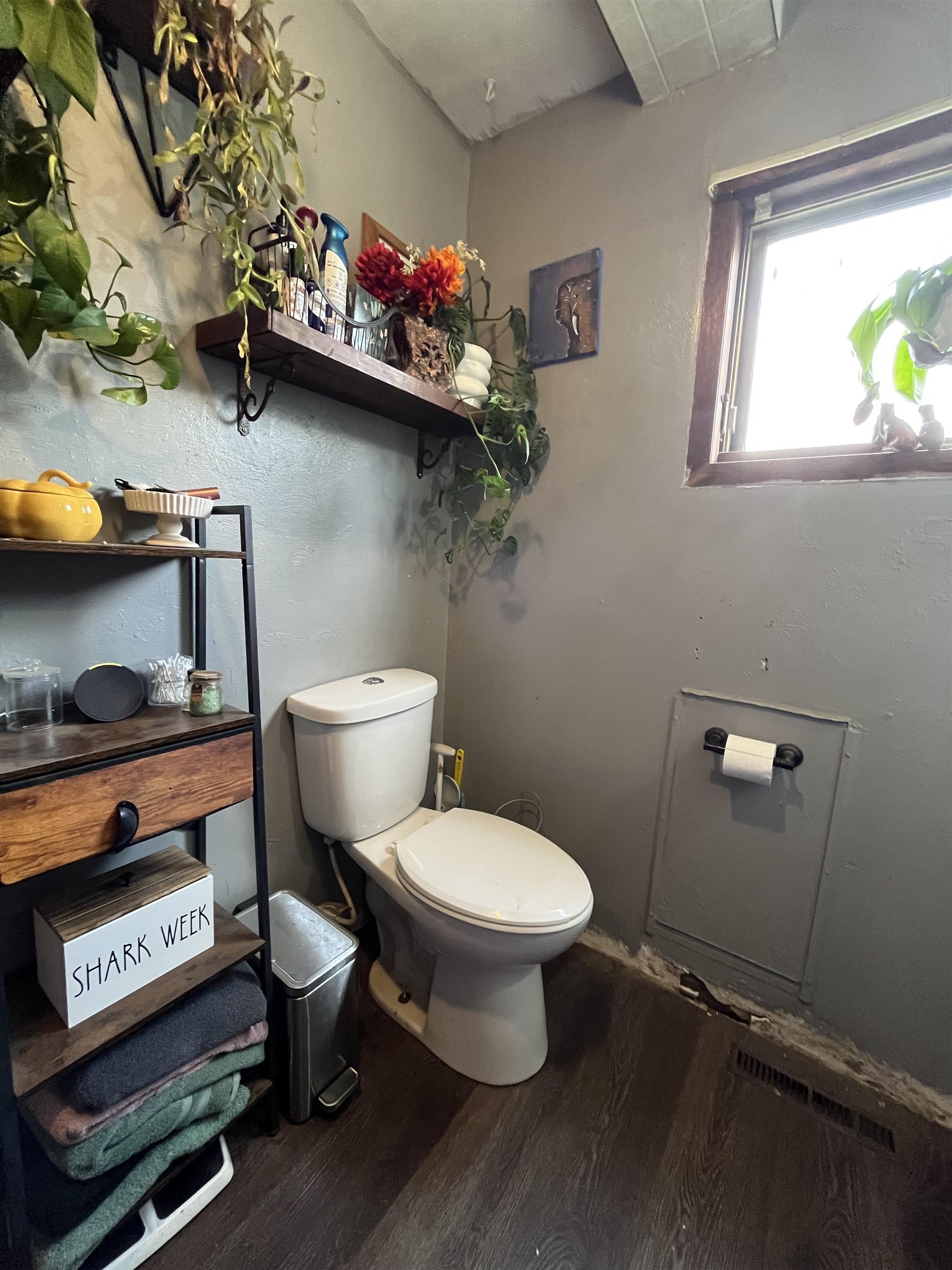 Baraboo, Wisconsin 53913, United States, 6 Bedrooms Bedrooms, ,3 BathroomsBathrooms,Residential,Active,230177