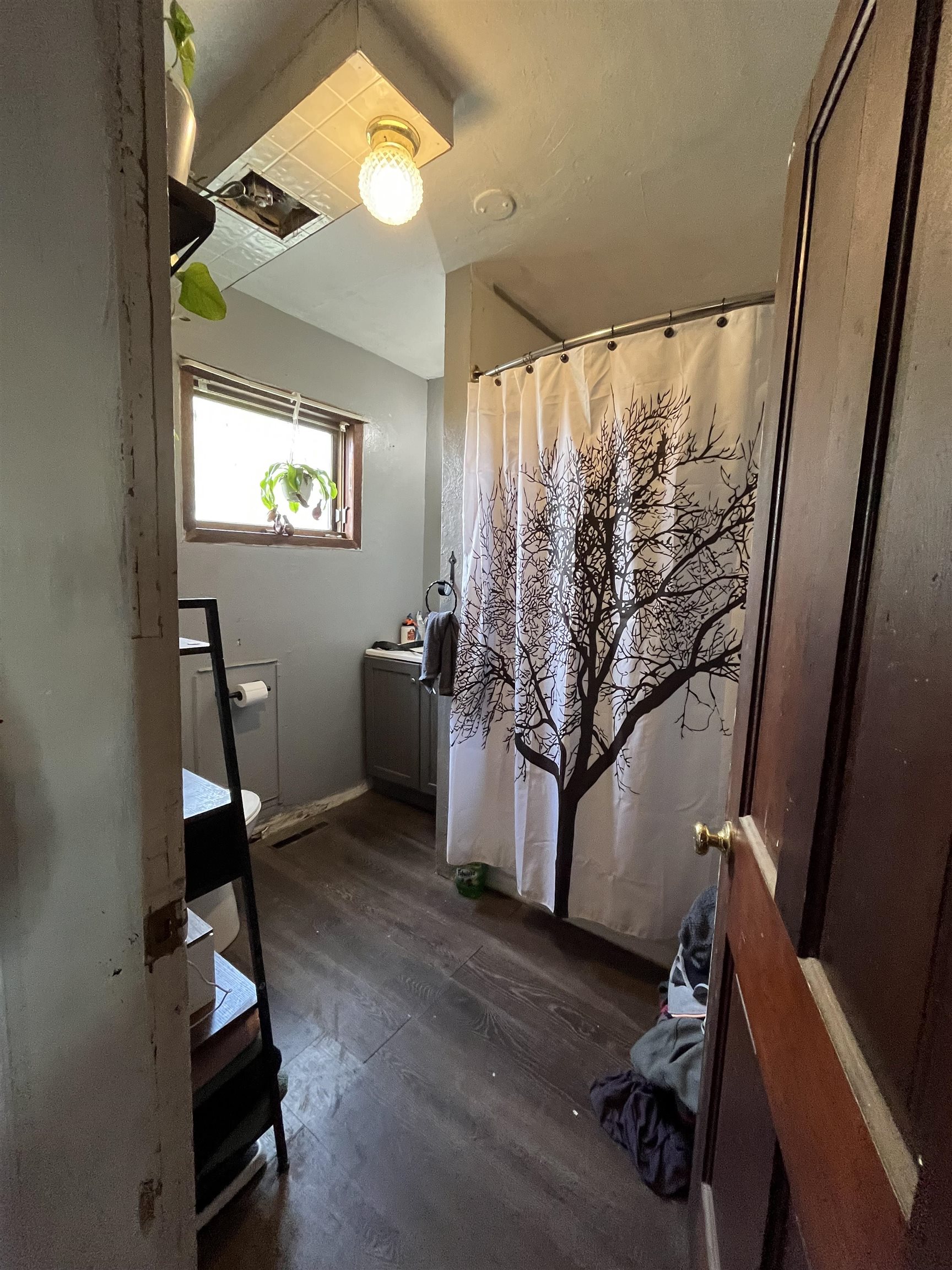 Baraboo, Wisconsin 53913, United States, 6 Bedrooms Bedrooms, ,3 BathroomsBathrooms,Residential,Active,230177