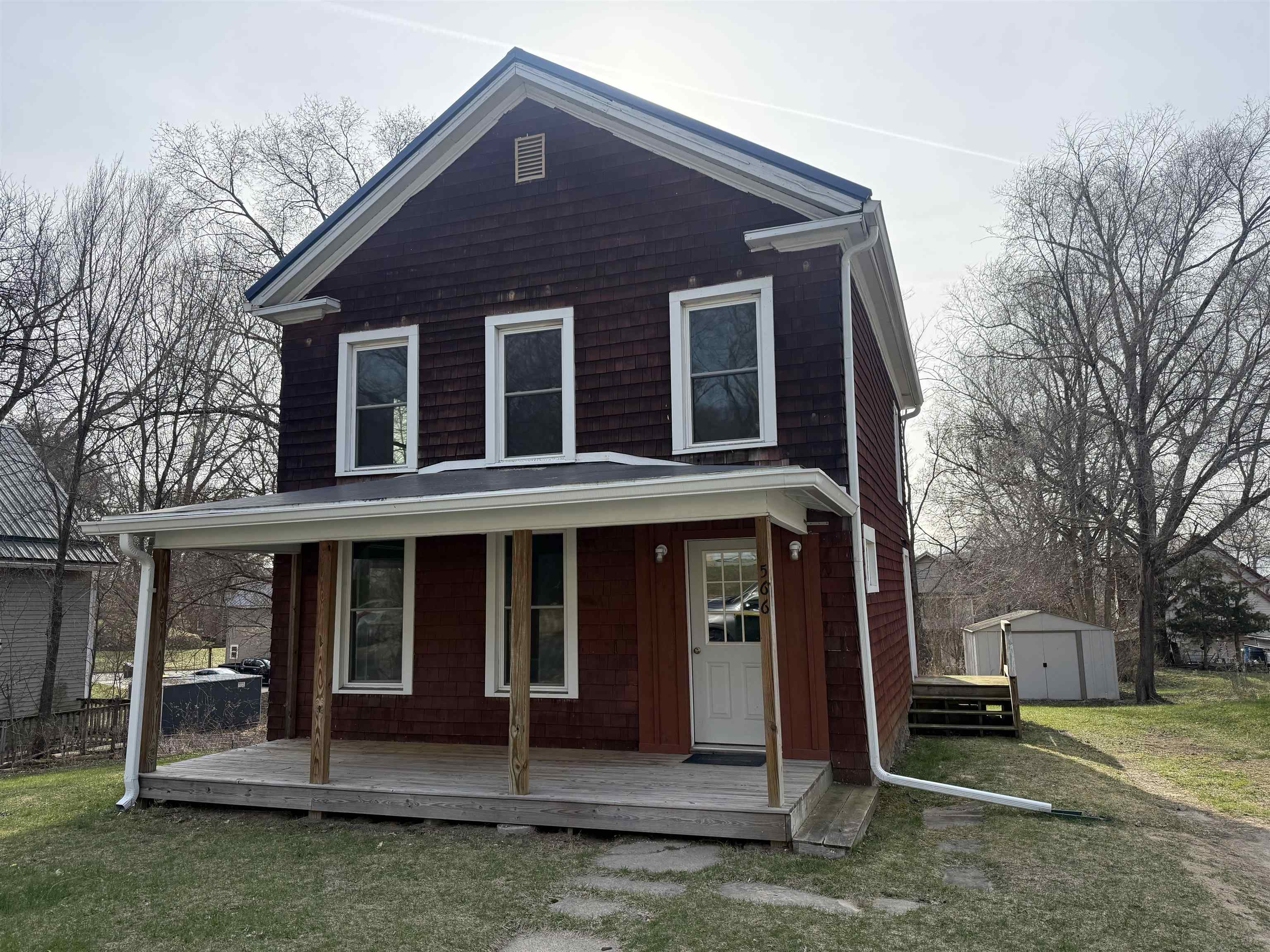 566 N Chestnut Street