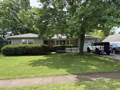 Photo of 7209 North Avenue, Middleton, WI 53562 (MLS # 2023640)
