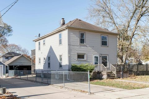 Photo of 625 Yuba Street, Janesville, WI 53545 (MLS # 2012429)