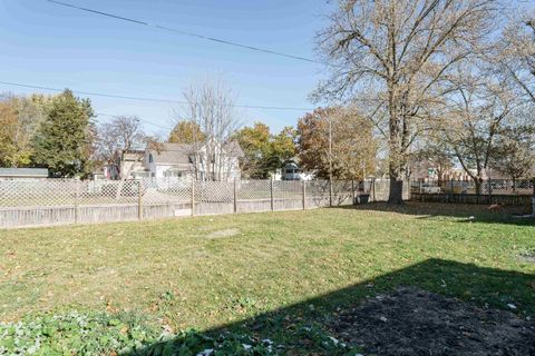 Tiny photo for 625 Yuba Street, Janesville, WI 53545 (MLS # 2012429)