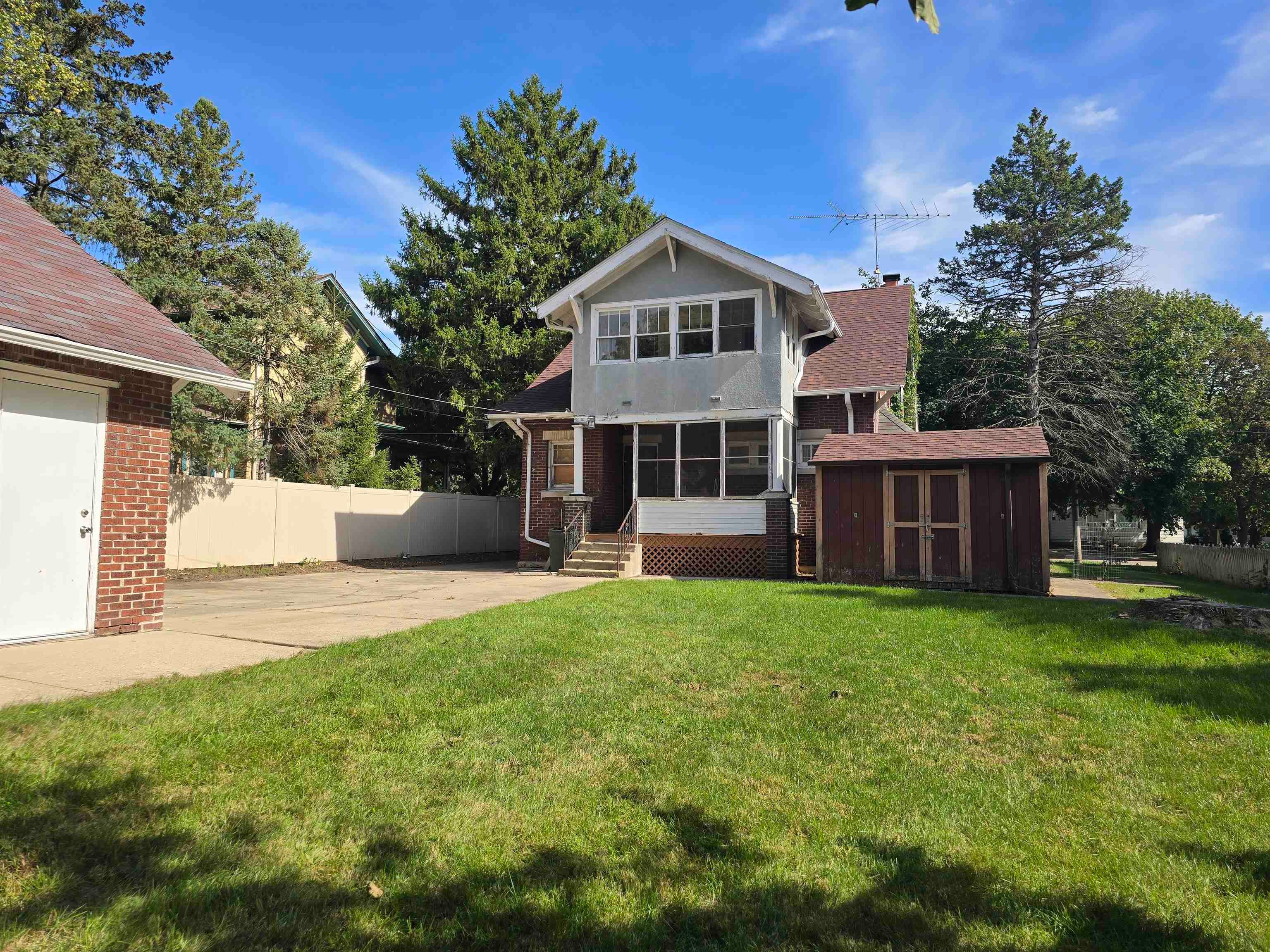 415 Milton Avenue