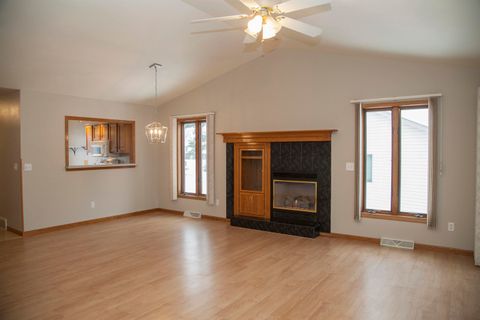 Photo of 1045 Saddle Ridge, Portage, WI 53901 (MLS # 2020817)