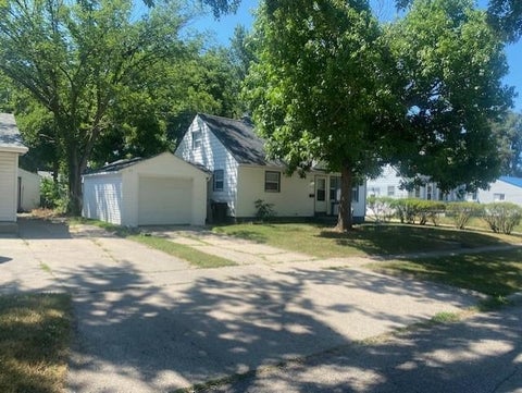 Photo of 1630 Cleveland Street, Beloit, WI 53511 (MLS # 2029168)