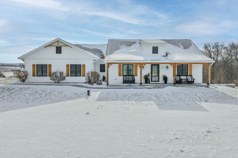 Photo of 8595 E Quarry Road, Rock Springs, WI 53961 (MLS # 2015326)