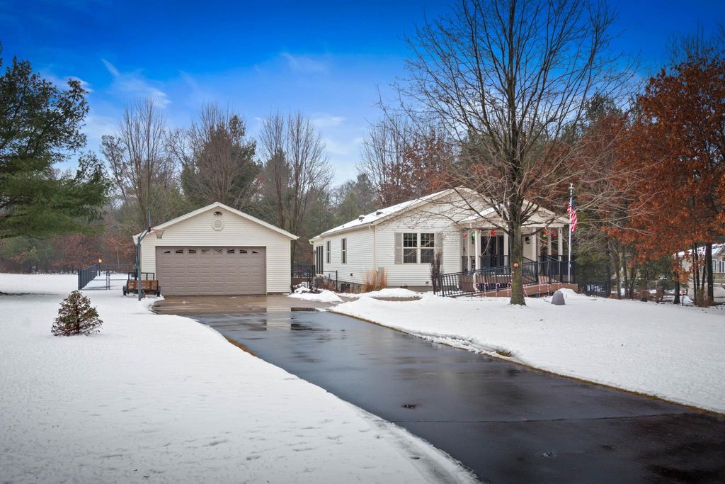 Photo for 545 Feather Trail, Nekoosa, WI 54457 (MLS # 1991077)