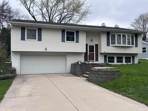 Photo of 5210 Big Bow Road, Fitchburg, WI 53711 (MLS # 2021712)
