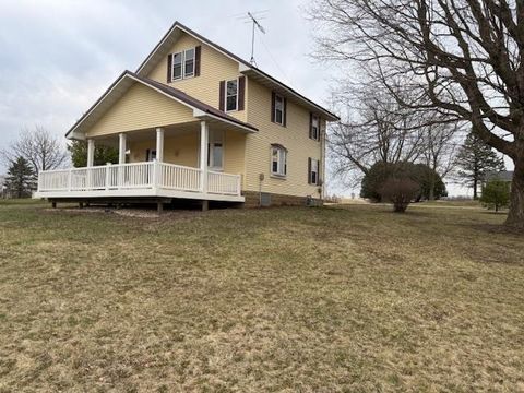 Photo of 3030 Mounds View Road, Blue Mounds, WI 53517 (MLS # 2019571)