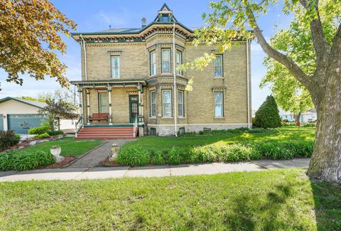 503 E Conant Street, Portage, WI 53901 - #: 2000127