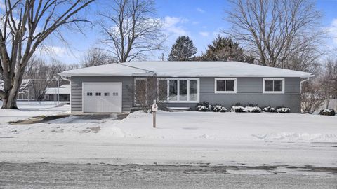Photo of 404 Anderson Street, DeForest, WI 53532 (MLS # 2015066)