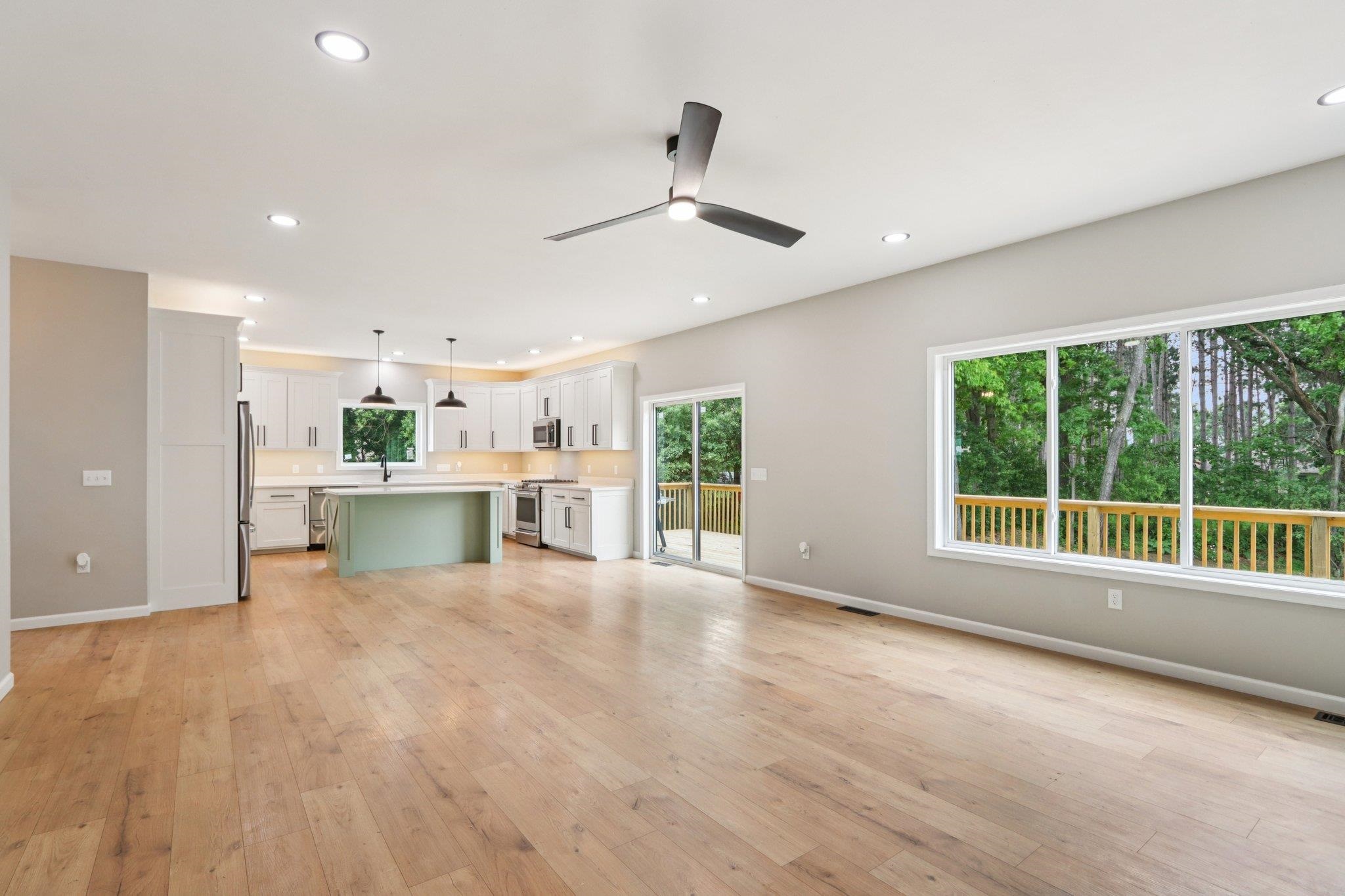 Reedsburg, Wisconsin 53959, United States, 3 Bedrooms Bedrooms, ,3 BathroomsBathrooms,Residential,Active,152263