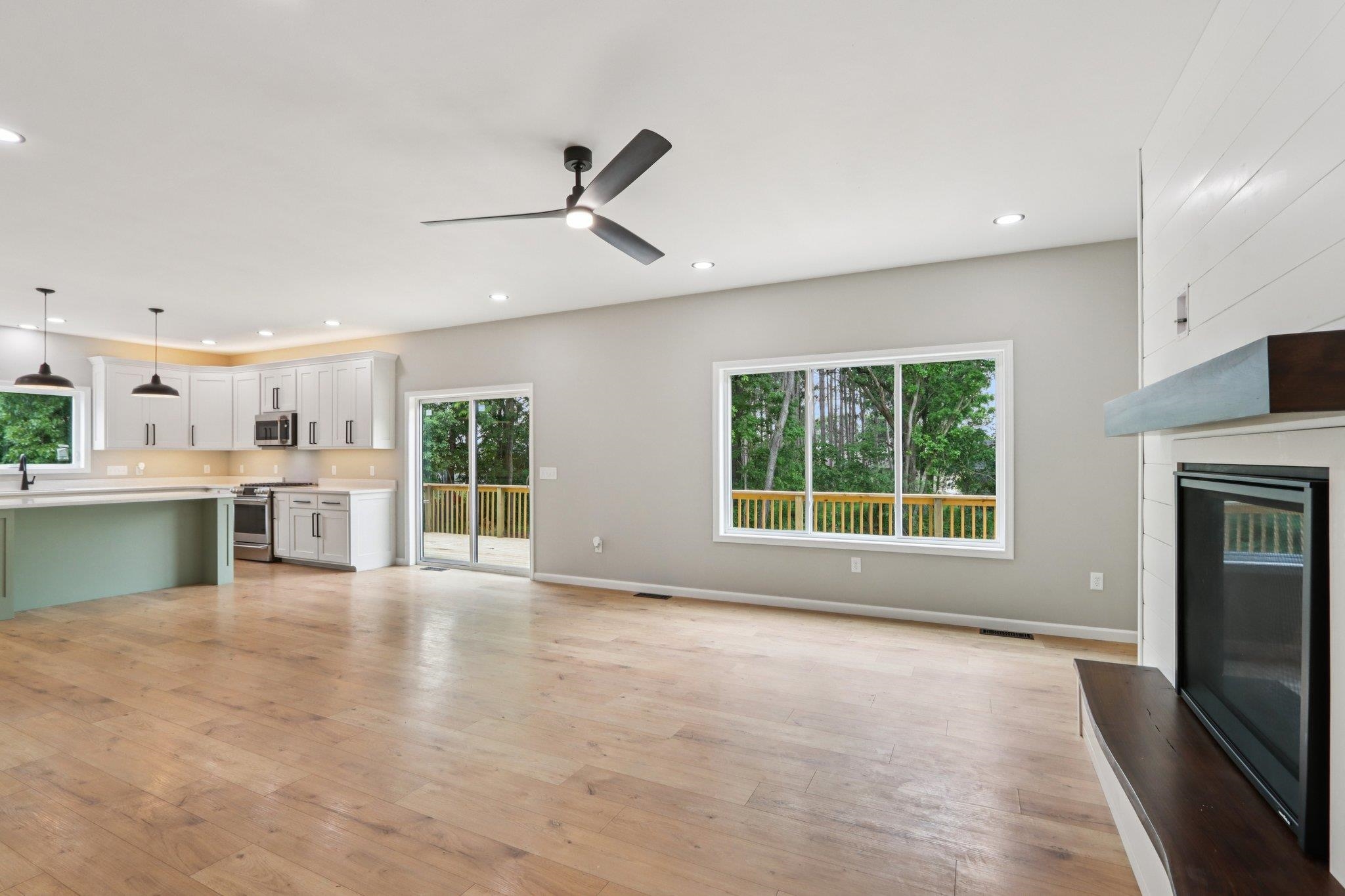 Reedsburg, Wisconsin 53959, United States, 3 Bedrooms Bedrooms, ,3 BathroomsBathrooms,Residential,Active,152263