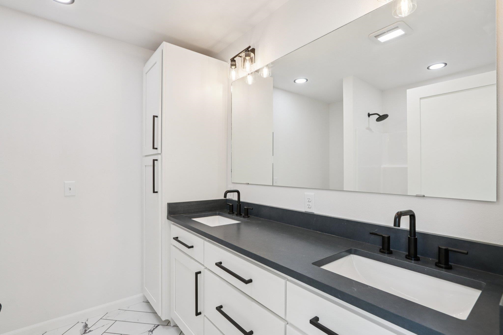 Reedsburg, Wisconsin 53959, United States, 3 Bedrooms Bedrooms, ,3 BathroomsBathrooms,Residential,Active,152263