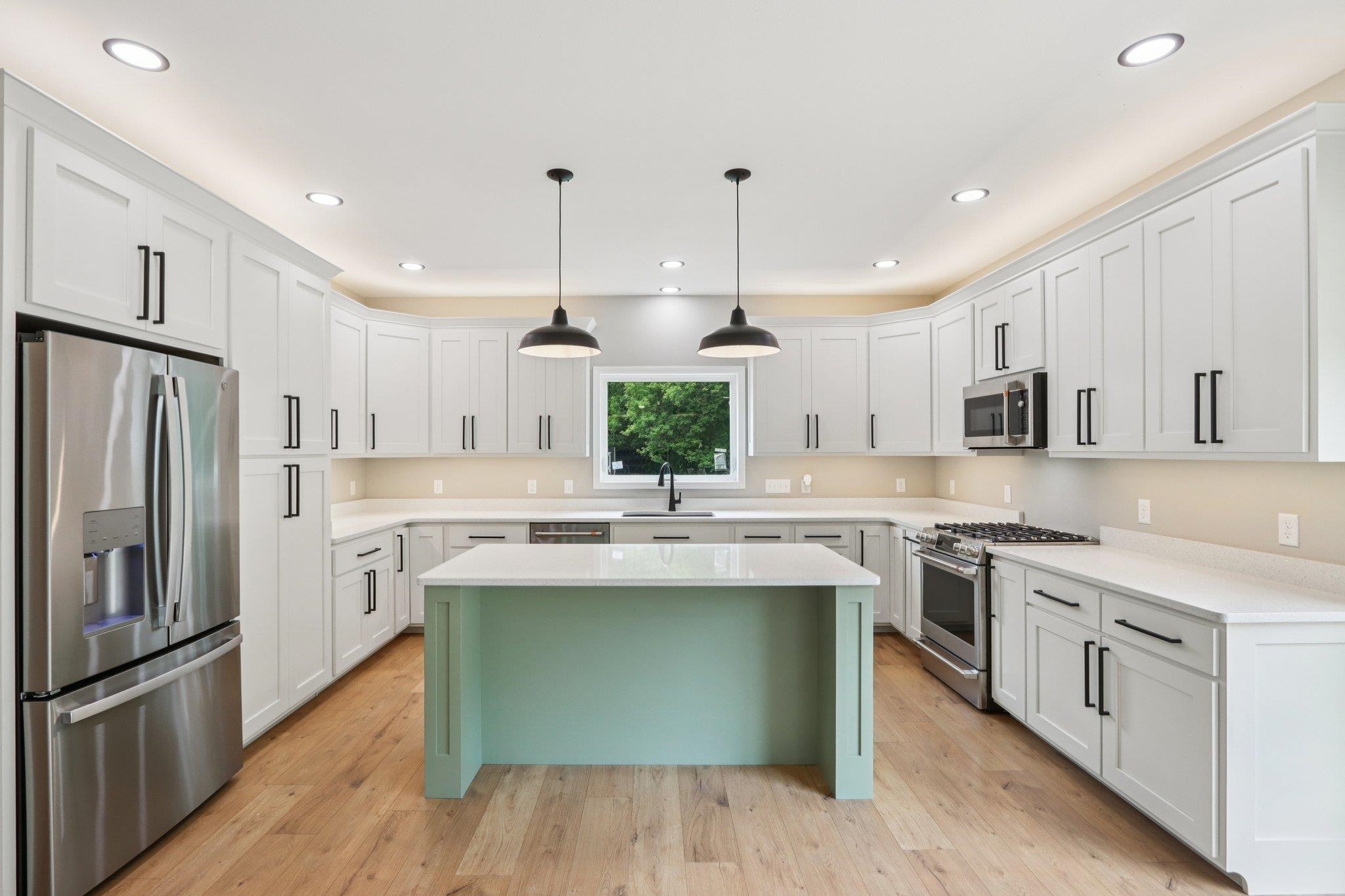 Reedsburg, Wisconsin 53959, United States, 3 Bedrooms Bedrooms, ,3 BathroomsBathrooms,Residential,Active,152263