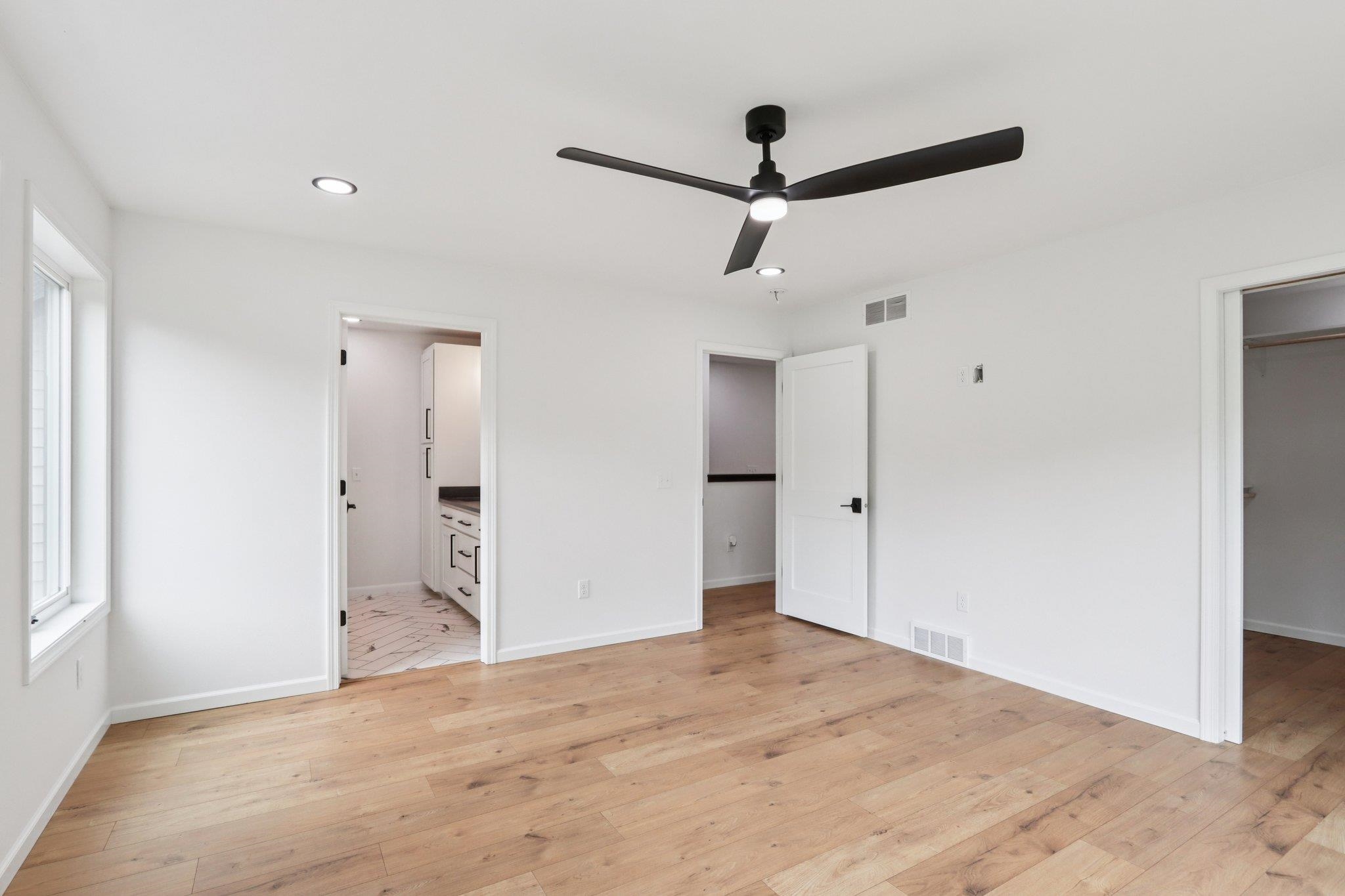 Reedsburg, Wisconsin 53959, United States, 3 Bedrooms Bedrooms, ,3 BathroomsBathrooms,Residential,Active,152263