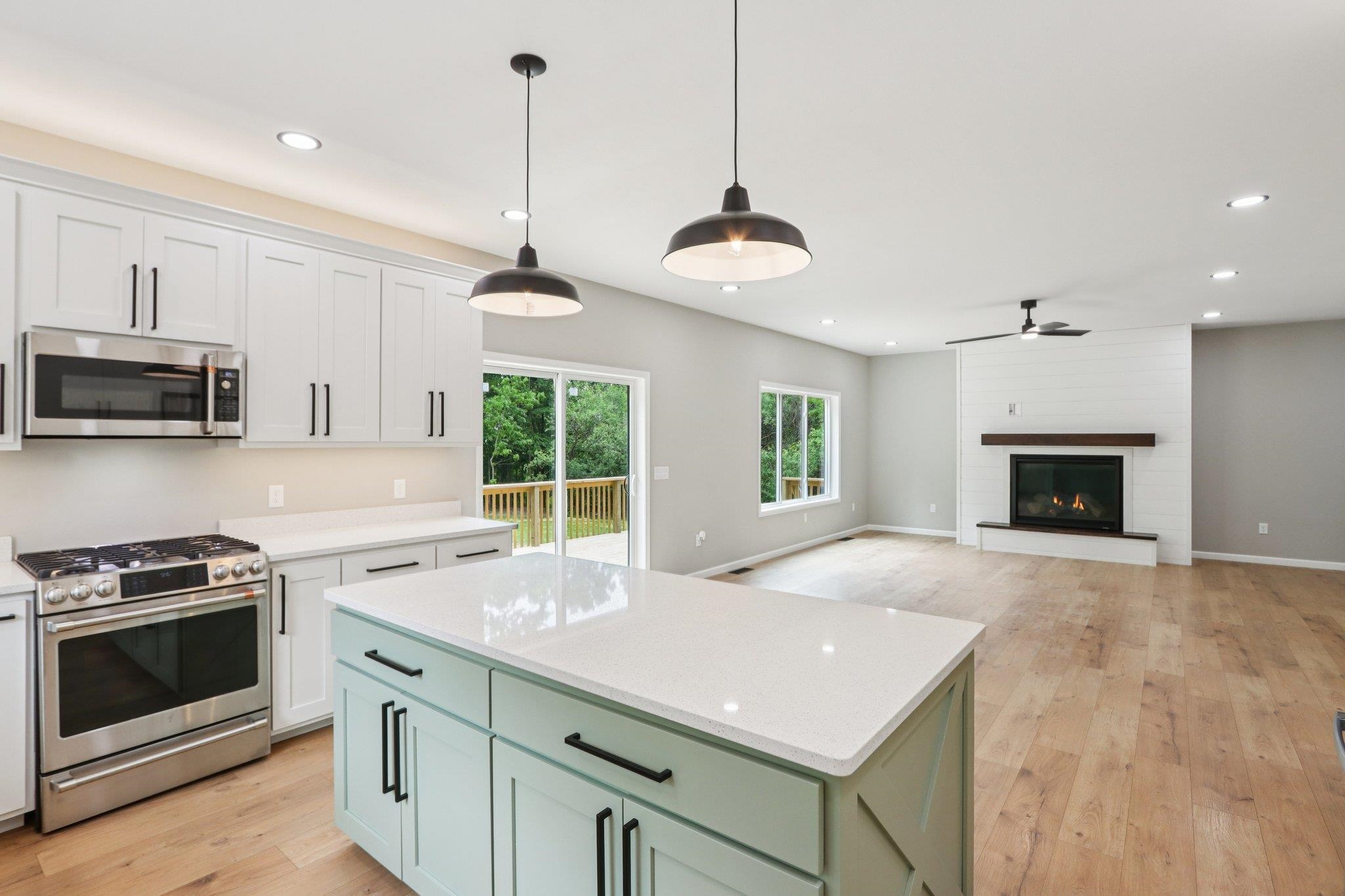 Reedsburg, Wisconsin 53959, United States, 3 Bedrooms Bedrooms, ,3 BathroomsBathrooms,Residential,Active,152263