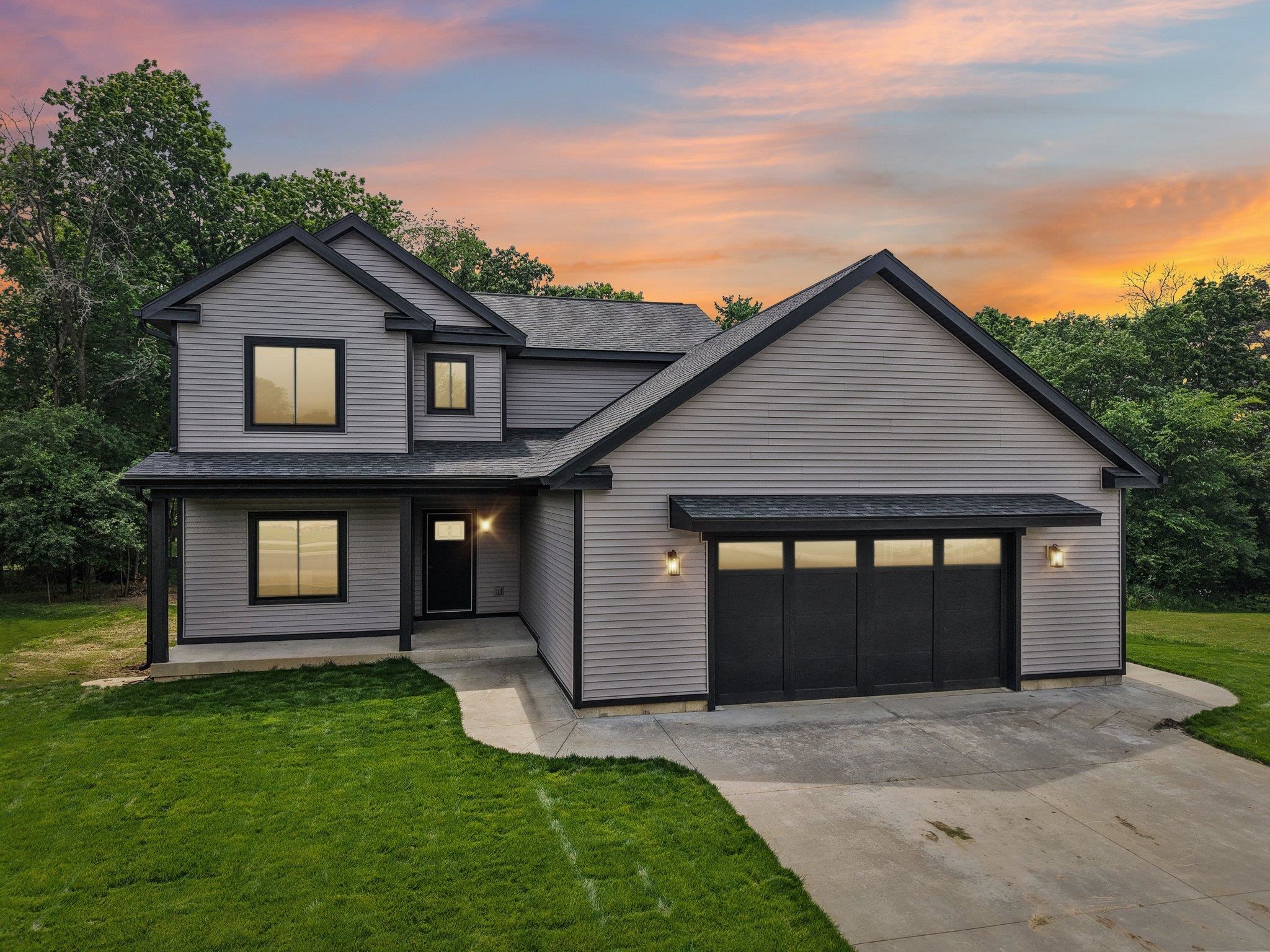 Reedsburg, Wisconsin 53959, United States, 3 Bedrooms Bedrooms, ,3 BathroomsBathrooms,Residential,Active,152263