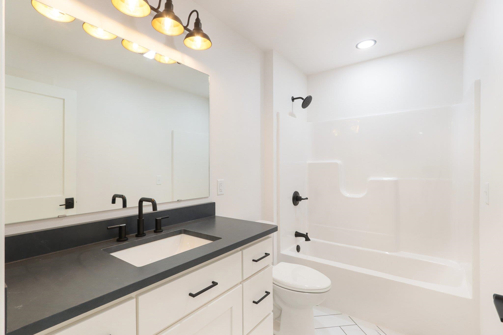 Reedsburg, Wisconsin 53959, United States, 3 Bedrooms Bedrooms, ,3 BathroomsBathrooms,Residential,Active,152263