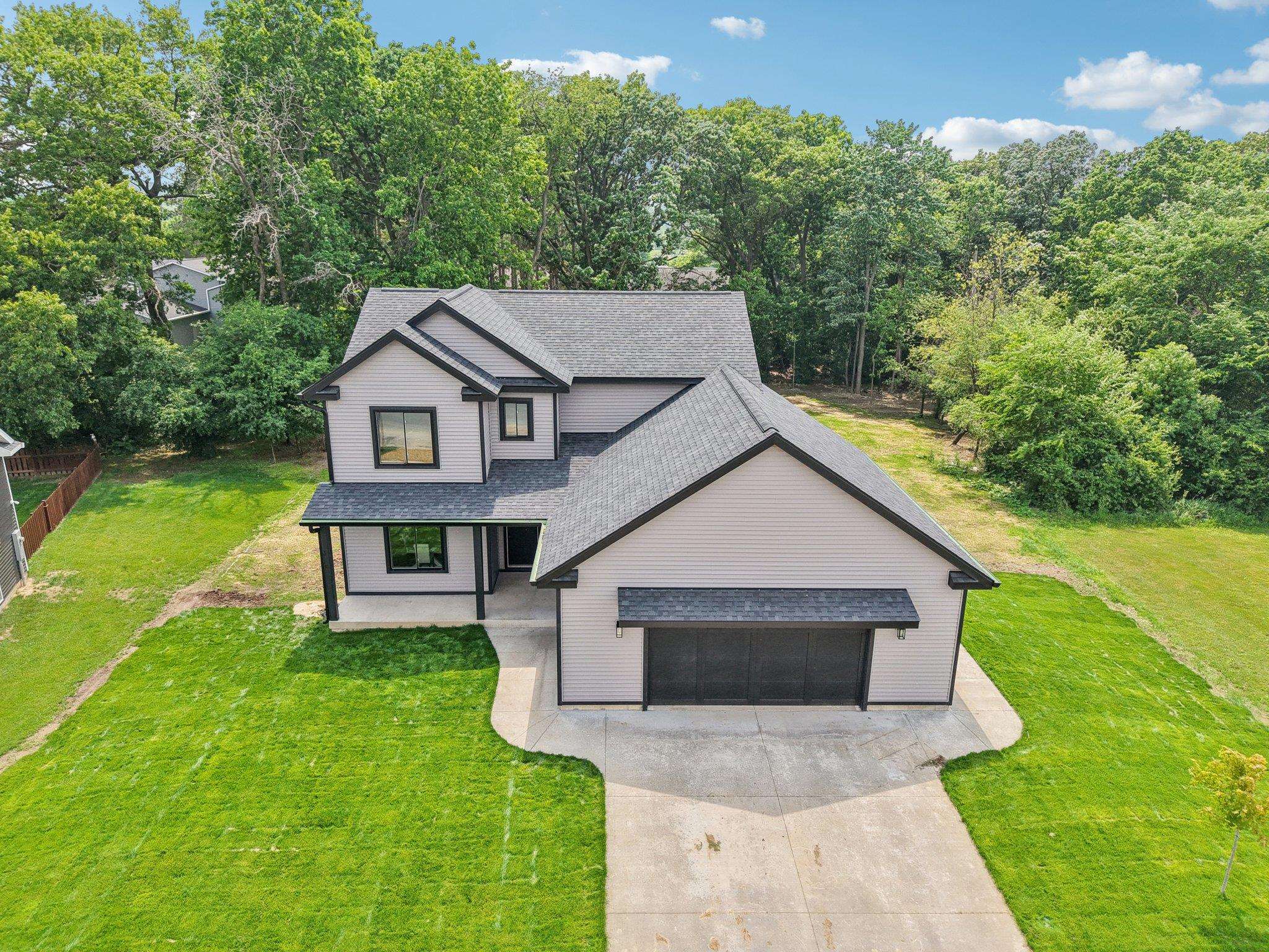 Reedsburg, Wisconsin 53959, United States, 3 Bedrooms Bedrooms, ,3 BathroomsBathrooms,Residential,Active,152263