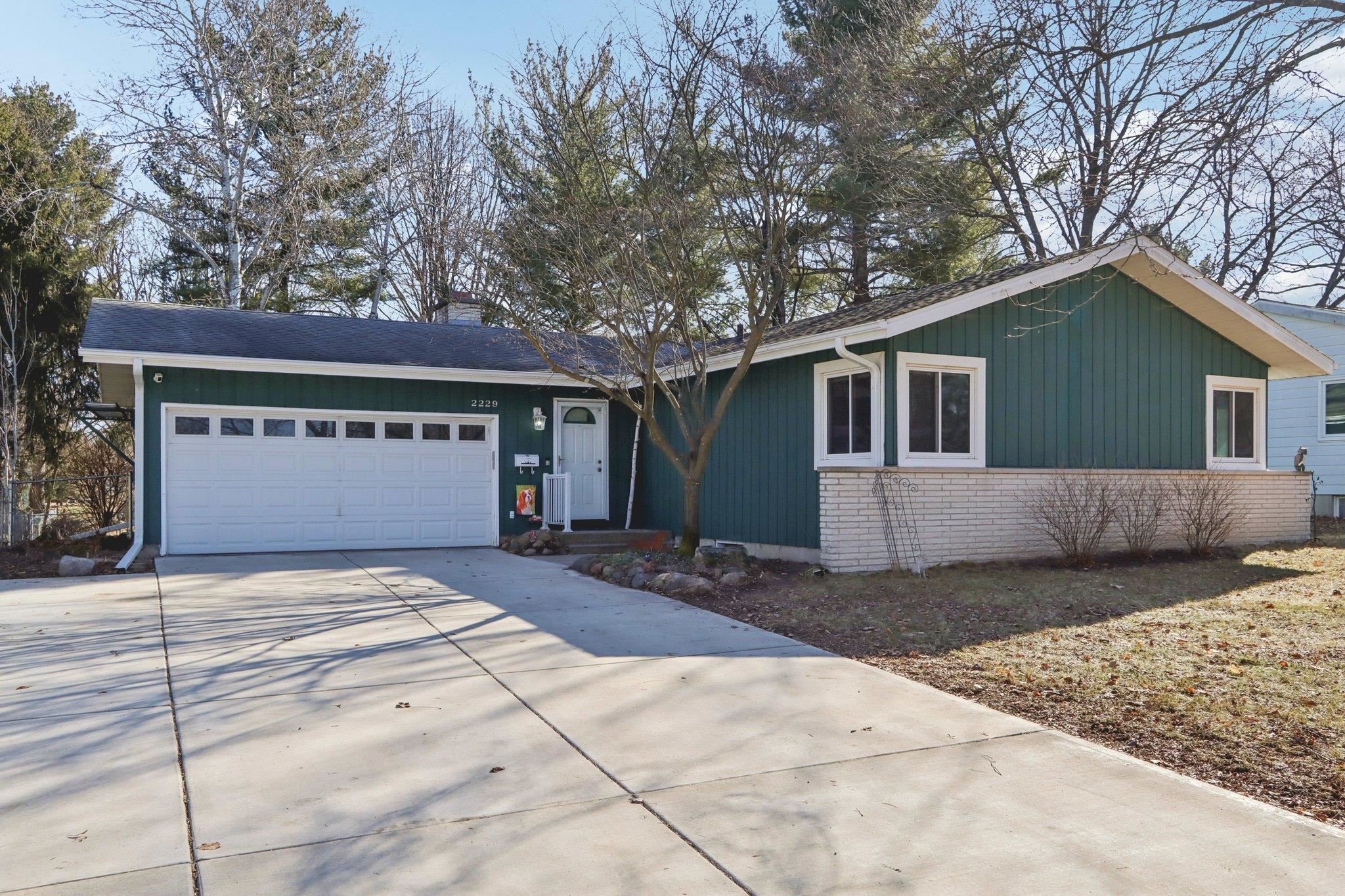 2229 Westbrook Lane