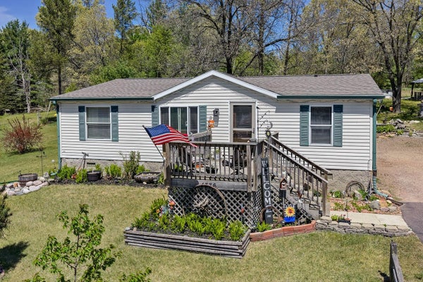1376 FERN LN, WISCONSIN DELLS, WI 53965 - Image 2c19c4fc234eabe948821968fea5195e/1998447734
