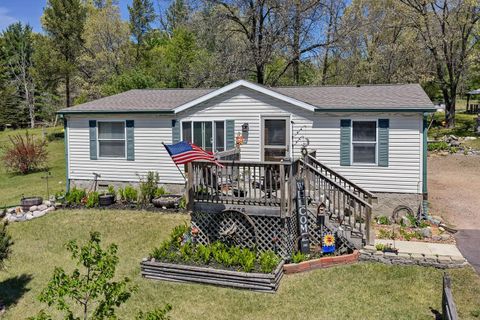 Photo of 1376 Fern Lane, Wisconsin Dells, WI 53965 (MLS # 2023494)