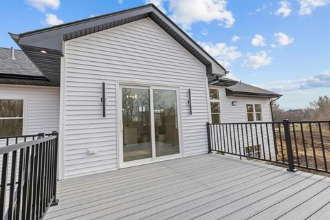 Tiny photo for 5611 N Vista Lane 5611 #5611, Janesville, WI 53548 (MLS # 2013025)