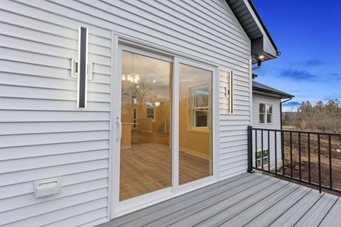 Tiny photo for 5611 N Vista Lane 5611 #5611, Janesville, WI 53548 (MLS # 2013025)