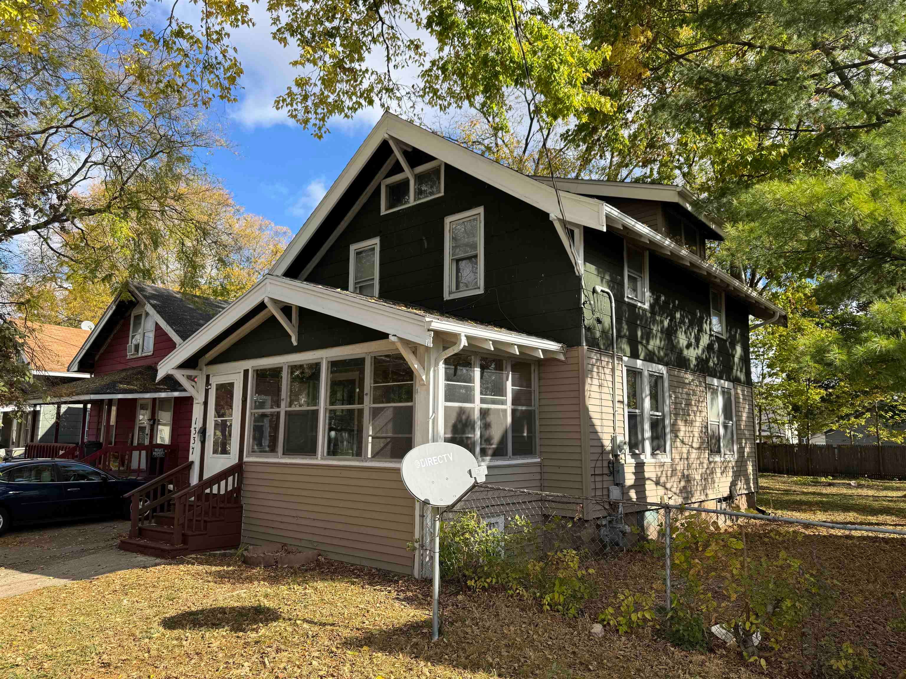 1337 Nelson Avenue - Photo 2