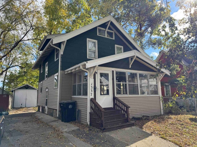 1337 Nelson Avenue